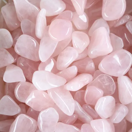 Polerowany kwarc różowy 1 bryłka mały czakra serca