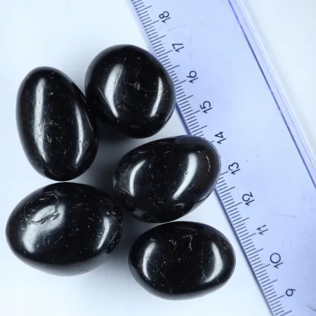 Turmalin czarny duży otoczak kamień jakości AAA 1szt.