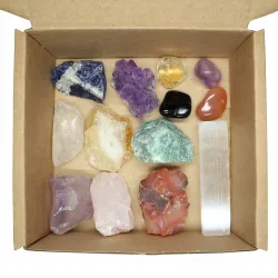 Zestaw czakra selenit kwarc różowy ametyst karneol kryształ cytryn 13 sztuk