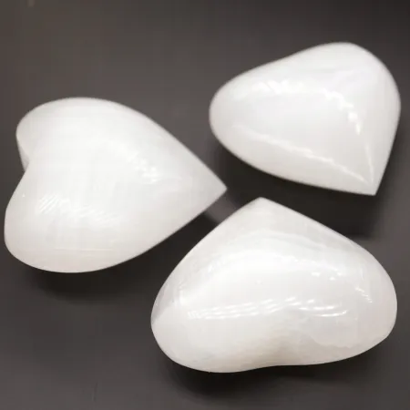 Wielkie serce naturalny selenit kamień księżycowy 6cm 80-120gram 1szt