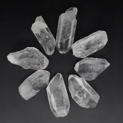 KRYSZTAŁ GÓRSKI naturalny surowy kamień czakry waga 5g 1 sztuka