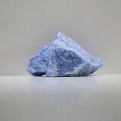 Kwarc niebieski, kamień naturalny surowy waga bryłki min 20g 1szt.