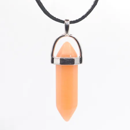 Wisiorek na rzemyku, kamień - Chalcedon pomarańczowy