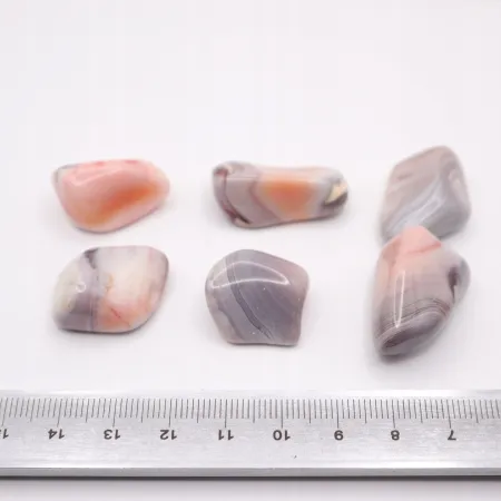 Agat Botswana różowy naturalny średni rozmiar M szlifowany polerowany 1szt.