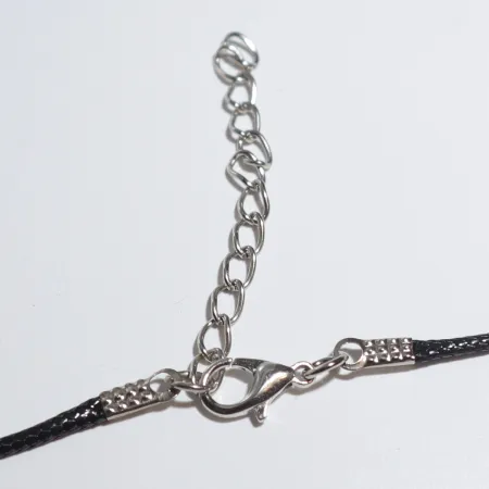 Wisiorek serce 2cm Agat szary na regulowanym sznurku 55cm