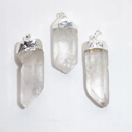 Zawieszka kryształ górski surowy naturalny kamień 2cm