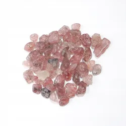 Kwarc truskawkowy, kamienie z dziurką, otoczaki 3-10mm, Zestaw 20g