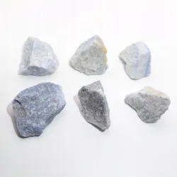 Kwarc niebieski, kamień naturalny surowy waga bryłki M 15-20g 1szt.