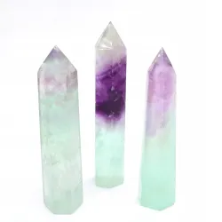 Fluoryt tęczowy wieża polerowany obelisk z kamienia naturalnego 1szt
