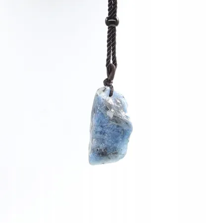 Akwamaryn wisiorek amulet regulowany sznurek 33cm