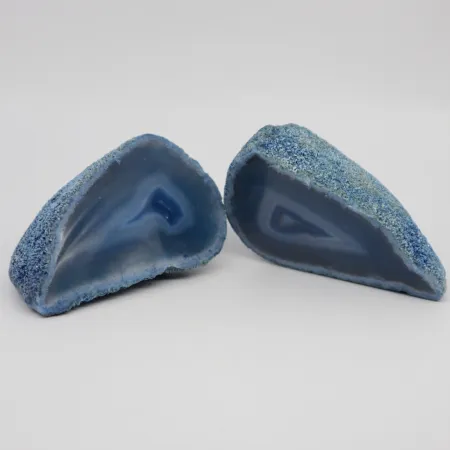 Niebieski agat buła naturalna barwiona surowa polerowana 200g-300g 1połówka