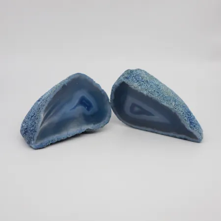 Niebieski agat buła naturalna barwiona surowa polerowana 200g-300g 1połówka